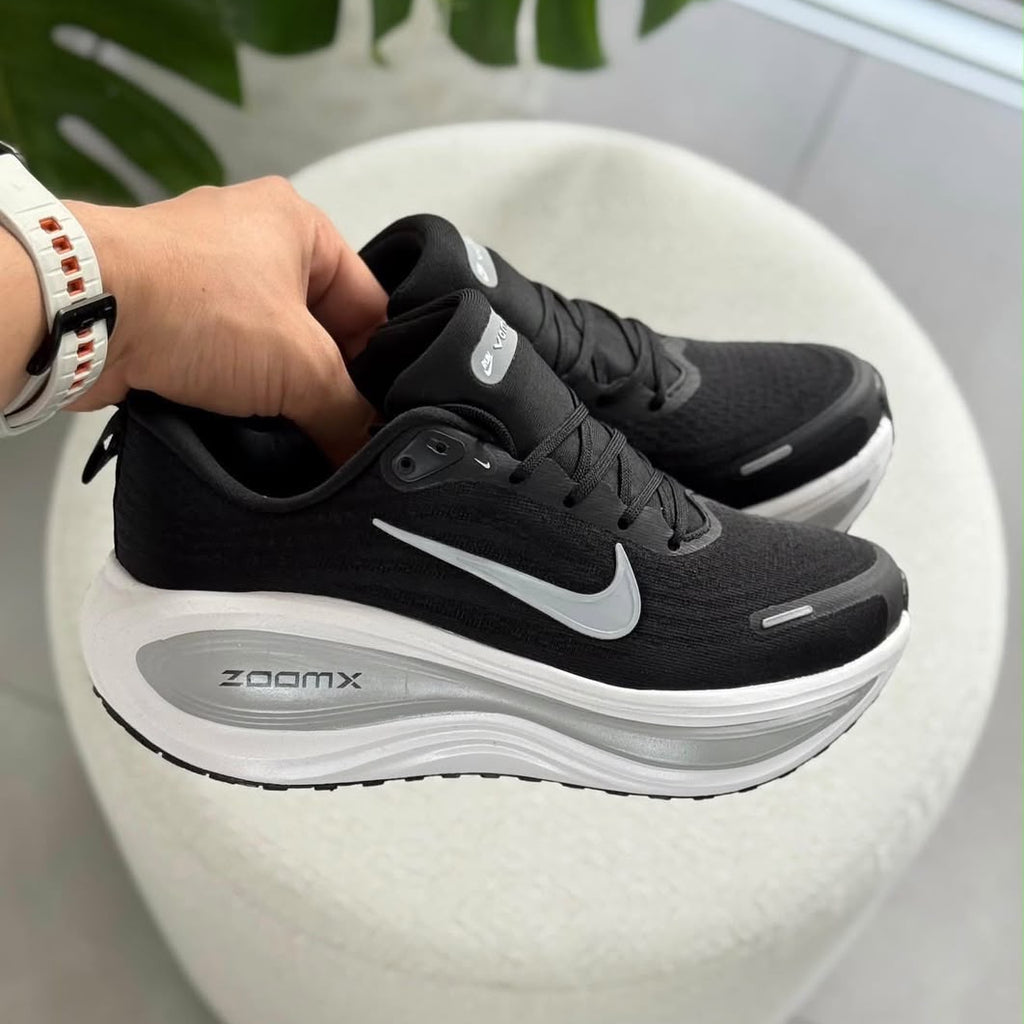 NIKE VOMERO - DAMA